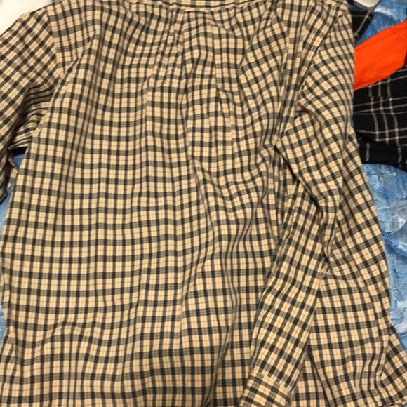 It’s a nice dress shirt has  been warned one time - Picture 3 of 3